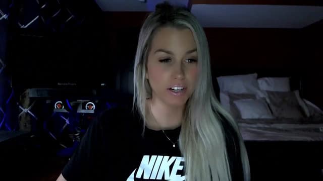 Gallery image thumbnail from Cora9's myfreecams stream on, 11/28/2023, 05:57 image 16 of 20