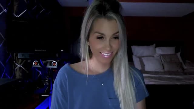 Gallery image thumbnail from Cora9's myfreecams stream on, 11/30/2023, 05:05 image 3 of 20