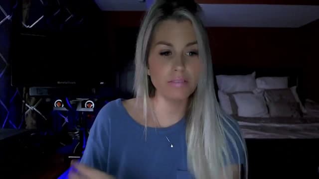 Gallery image thumbnail from Cora9's myfreecams stream on, 11/30/2023, 05:05 image 4 of 20