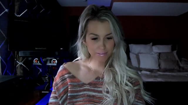 Gallery image thumbnail from Cora9's myfreecams stream on, 12/01/2023, 05:45 image 10 of 20