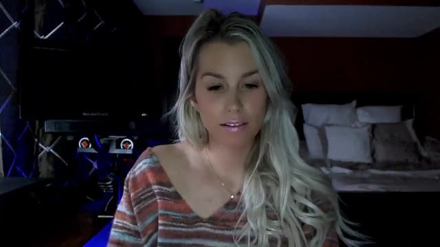 Gallery image thumbnail from Cora9's myfreecams stream on, 12/01/2023, 05:45 image 13 of 20