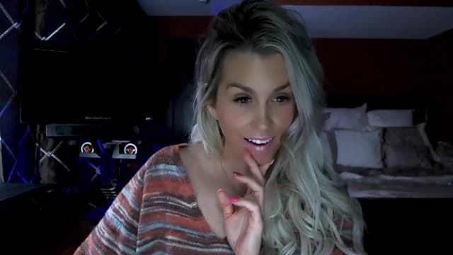Gallery image thumbnail from Cora9's myfreecams stream on, 12/01/2023, 05:45 image 17 of 20