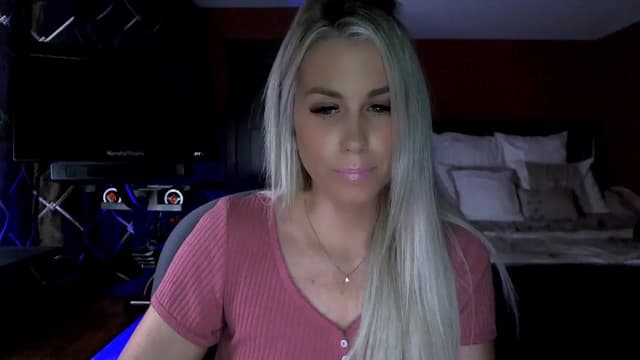 Gallery image thumbnail from Cora9's myfreecams stream on, 12/13/2023, 04:28 image 20 of 20