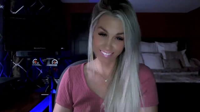 Gallery image thumbnail from Cora9's myfreecams stream on, 12/13/2023, 05:23 image 20 of 20