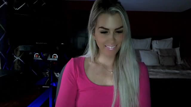 Gallery image thumbnail from Cora9's myfreecams stream on, 01/08/2024, 04:45 image 9 of 20