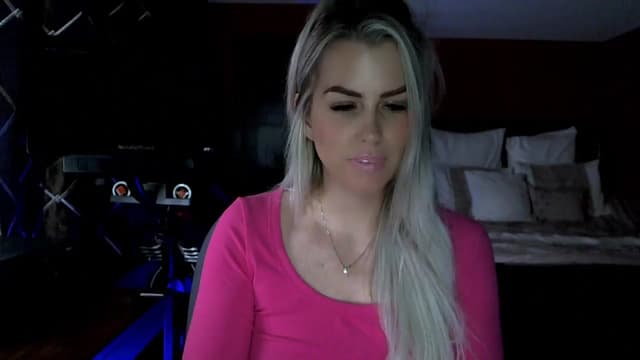 Gallery image thumbnail from Cora9's myfreecams stream on, 01/08/2024, 06:18 image 8 of 20
