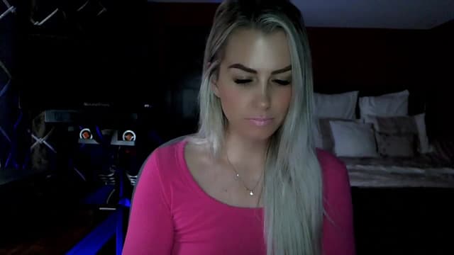 Gallery image thumbnail from Cora9's myfreecams stream on, 01/08/2024, 06:18 image 12 of 20