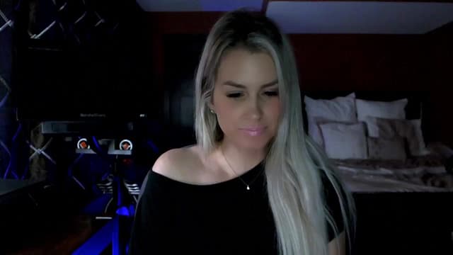 Gallery image thumbnail from Cora9's myfreecams stream on, 01/29/2024, 05:56 image 16 of 20