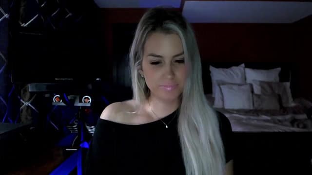 Gallery image thumbnail from Cora9's myfreecams stream on, 01/29/2024, 05:56 image 12 of 20