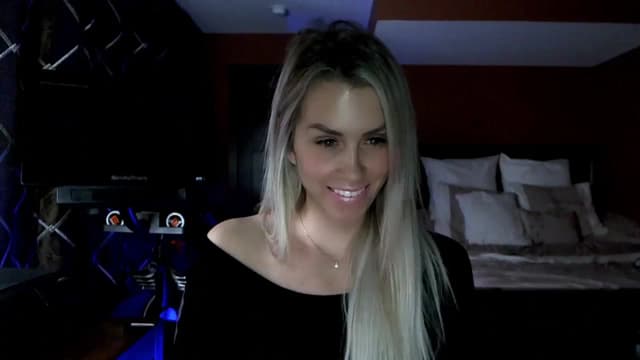 Gallery image thumbnail from Cora9's myfreecams stream on, 02/05/2024, 05:56 image 8 of 20