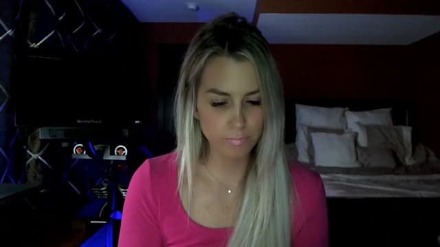 Gallery image thumbnail from Cora9's myfreecams stream on, 02/08/2024, 04:44 image 6 of 20