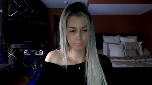 Gallery image thumbnail from Cora9's myfreecams stream on, 02/13/2024, 05:56 image 18 of 20