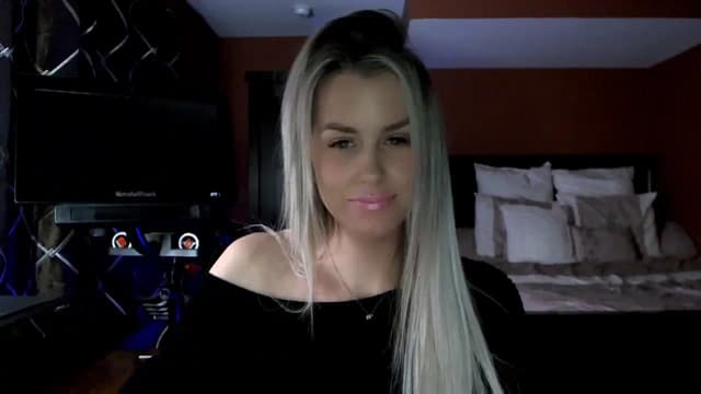 Gallery image thumbnail from Cora9's myfreecams stream on, 02/13/2024, 05:56 image 17 of 20