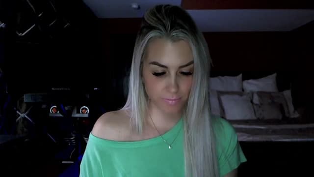 Gallery image thumbnail from Cora9's myfreecams stream on, 02/26/2024, 05:15 image 6 of 20