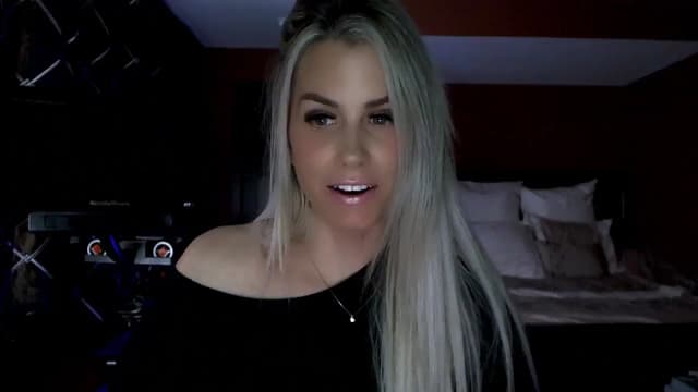 Gallery image thumbnail from Cora9's myfreecams stream on, 03/05/2024, 05:25 image 13 of 20