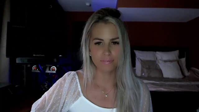 Gallery image thumbnail from Cora9's myfreecams stream on, 05/21/2024, 05:06 image 13 of 20