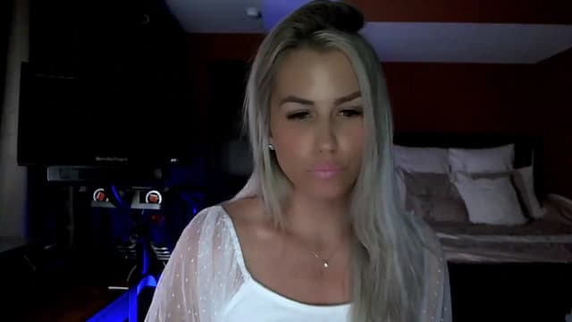 Gallery image thumbnail from Cora9's myfreecams stream on, 05/21/2024, 05:06 image 19 of 20
