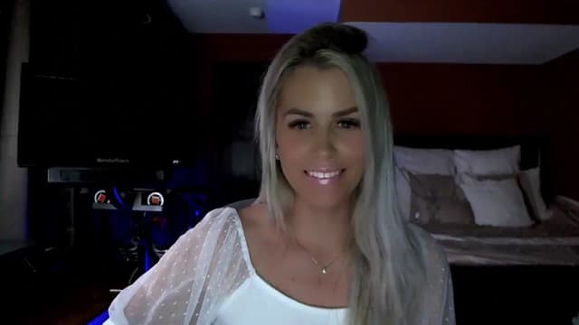 Gallery image thumbnail from Cora9's myfreecams stream on, 05/21/2024, 05:06 image 20 of 20