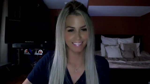 Gallery image thumbnail from Cora9's myfreecams stream on, 05/29/2024, 04:03 image 4 of 20