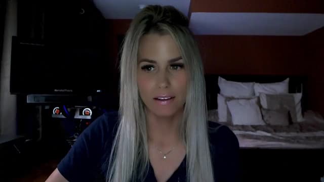 Gallery image thumbnail from Cora9's myfreecams stream on, 05/29/2024, 04:03 image 9 of 20