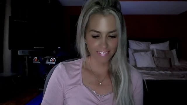 Gallery image thumbnail from Cora9's myfreecams stream on, 06/19/2024, 04:12 image 14 of 20