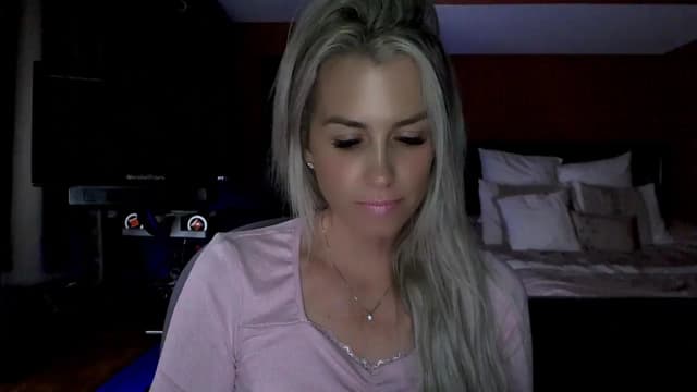 Gallery image thumbnail from Cora9's myfreecams stream on, 06/19/2024, 04:12 image 11 of 20