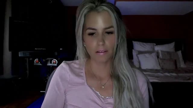 Gallery image thumbnail from Cora9's myfreecams stream on, 06/19/2024, 04:12 image 19 of 20