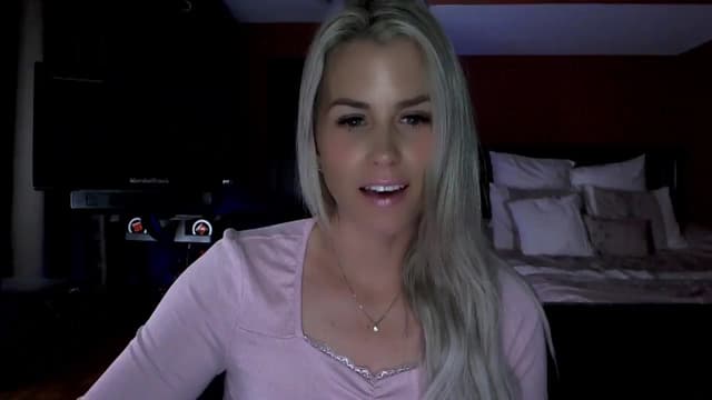 Gallery image thumbnail from Cora9's myfreecams stream on, 06/19/2024, 04:12 image 4 of 20