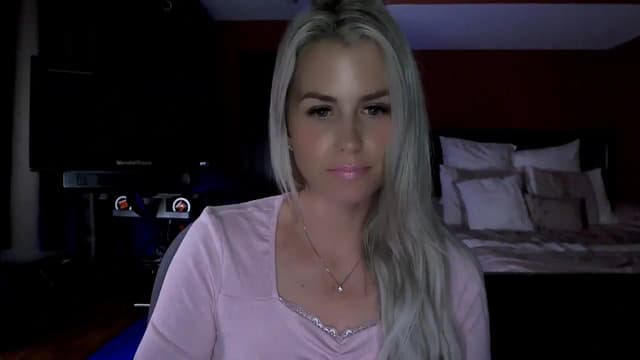 Gallery image thumbnail from Cora9's myfreecams stream on, 06/19/2024, 04:12 image 7 of 20