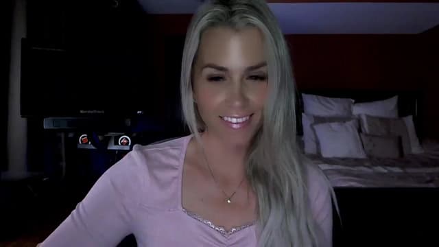 Gallery image thumbnail from Cora9's myfreecams stream on, 06/19/2024, 04:12 image 3 of 20