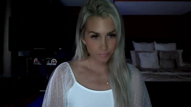 Gallery image thumbnail from Cora9's myfreecams stream on, 06/20/2024, 04:43 image 9 of 20
