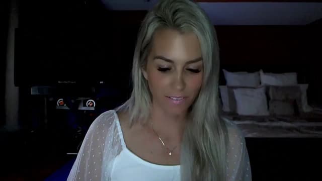 Gallery image thumbnail from Cora9's myfreecams stream on, 06/20/2024, 04:43 image 19 of 20