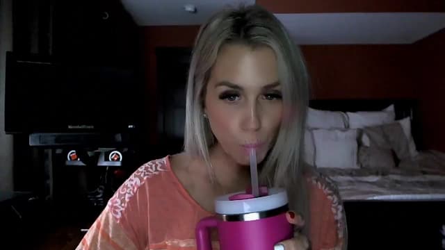 Gallery image thumbnail from Cora9's myfreecams stream on, 07/25/2024, 03:56 image 9 of 20