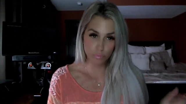 Gallery image thumbnail from Cora9's myfreecams stream on, 07/25/2024, 03:56 image 4 of 20