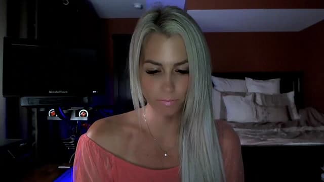 Gallery image thumbnail from Cora9's myfreecams stream on, 08/13/2024, 05:16 image 2 of 20