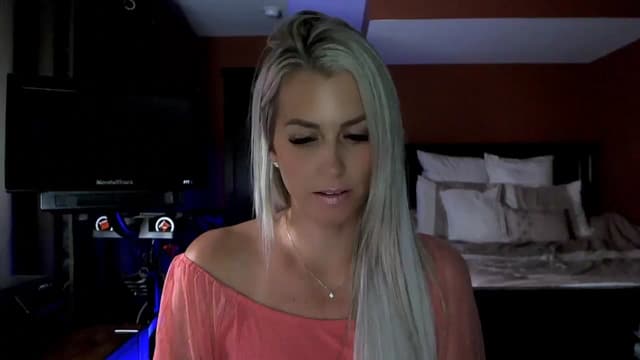 Gallery image thumbnail from Cora9's myfreecams stream on, 08/13/2024, 05:16 image 7 of 20
