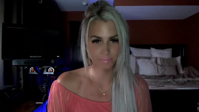 Gallery image thumbnail from Cora9's myfreecams stream on, 08/13/2024, 05:16 image 3 of 20