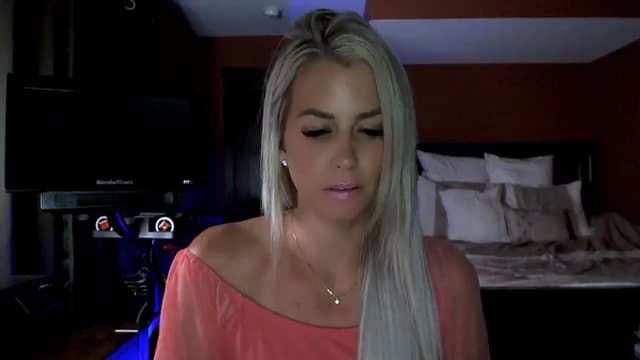 Gallery image thumbnail from Cora9's myfreecams stream on, 08/13/2024, 05:16 image 6 of 20