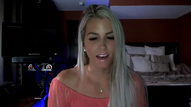 Gallery image thumbnail from Cora9's myfreecams stream on, 08/13/2024, 05:16 image 9 of 20