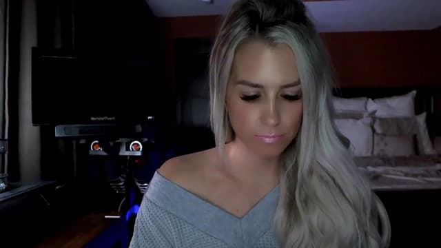 Gallery image thumbnail from Cora9's myfreecams stream on, 10/24/2024, 04:05 image 13 of 20