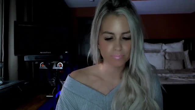 Gallery image thumbnail from Cora9's myfreecams stream on, 10/24/2024, 04:05 image 2 of 20