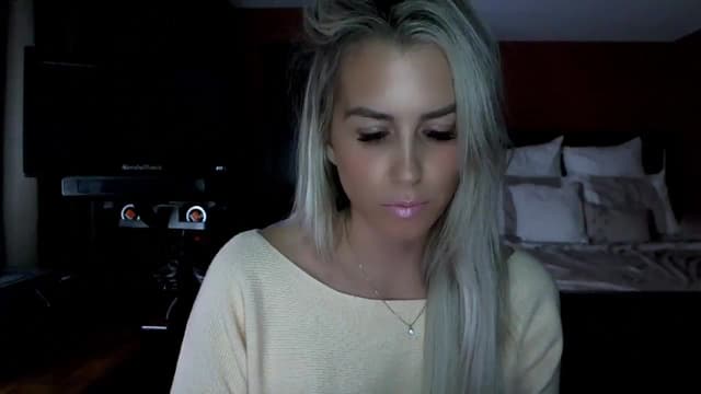 Gallery image thumbnail from Cora9's myfreecams stream on, 11/04/2024, 05:29 image 9 of 20