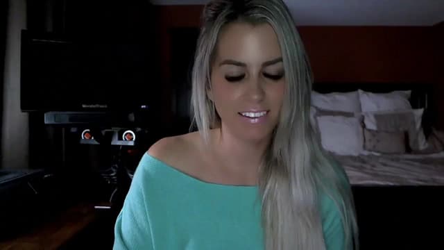 Gallery image thumbnail from Cora9's myfreecams stream on, 11/20/2024, 04:49 image 10 of 20