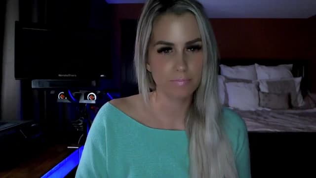 Gallery image thumbnail from Cora9's myfreecams stream on, 11/20/2024, 04:49 image 3 of 20