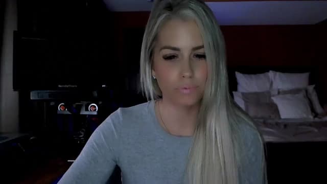 Gallery image thumbnail from Cora9's myfreecams stream on, 03/27/2025, 04:29 image 7 of 20