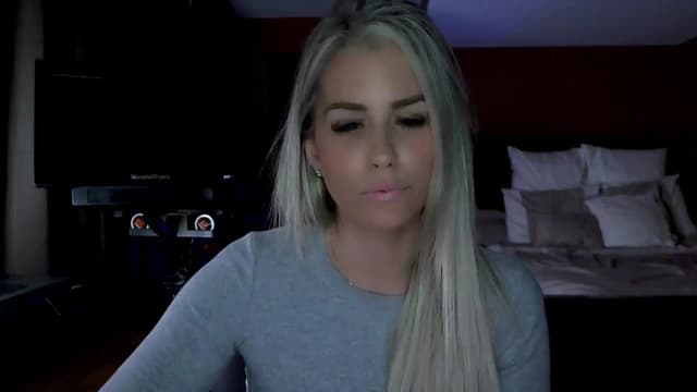 Gallery image thumbnail from Cora9's myfreecams stream on, 03/27/2025, 04:29 image 3 of 20