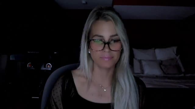 Gallery image thumbnail from Cora9's myfreecams stream on, 06/26/2025, 05:15 image 5 of 20