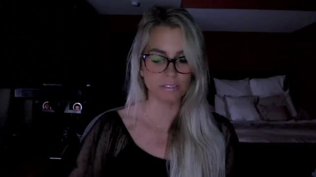 Gallery image thumbnail from Cora9's myfreecams stream on, 06/30/2025, 05:07 image 11 of 20