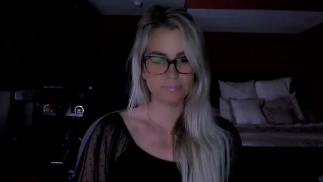Gallery image thumbnail from Cora9's myfreecams stream on, 06/30/2025, 05:07 image 7 of 20