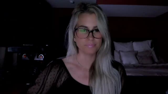 Gallery image thumbnail from Cora9's myfreecams stream on, 06/30/2025, 05:07 image 9 of 20